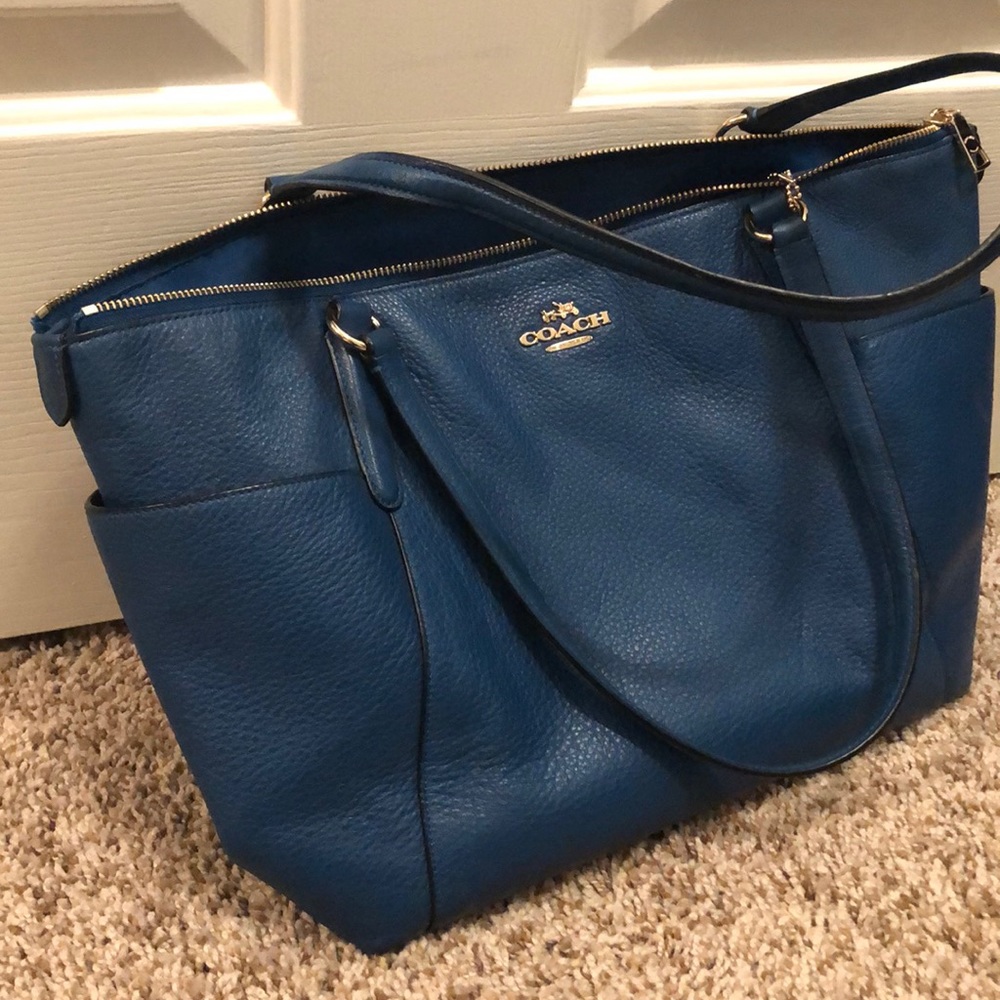 Purse - Picture 3 of 3